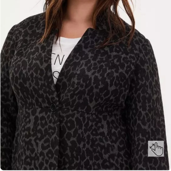Gorgeous Plus Size 2x Torrid Animal Print Wool Coat winter jacket - Picture 2 of 11